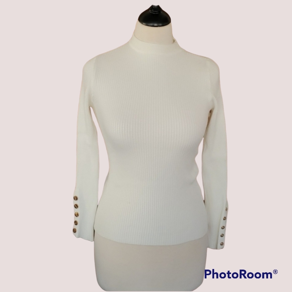 White Pullover Top S NEW